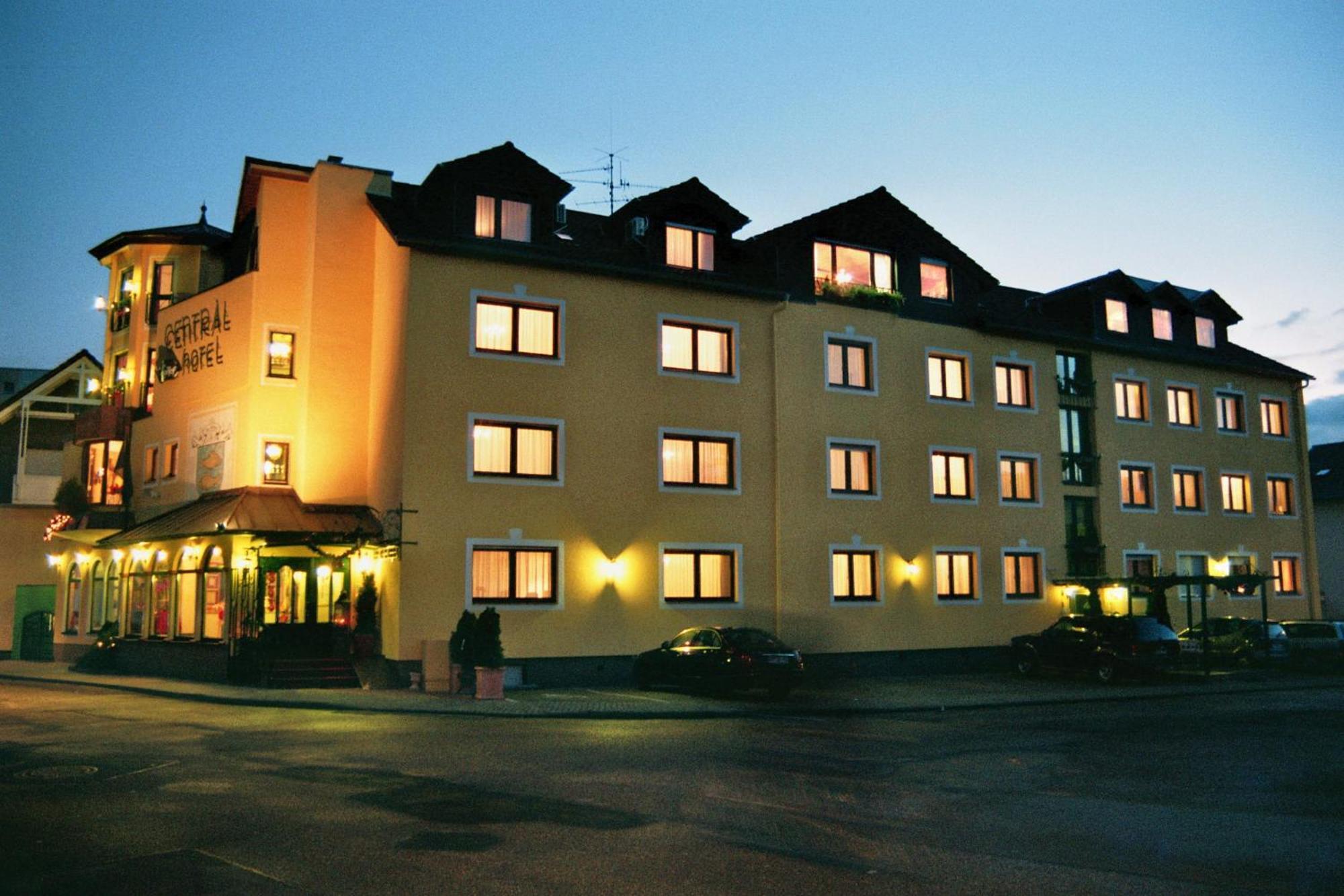 Hotel-Restaurant Central Am Koenigshof Viernheim Exterior foto